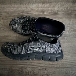 Skechers Women’s s Black and White Sneakers